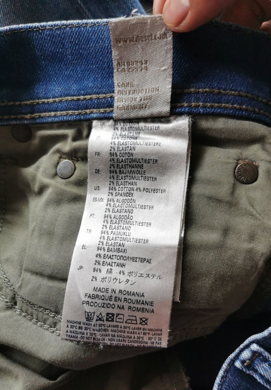 Diesel Diesel Tepphar D-Carrot Slim Tapered Distressed Jeans W32 Size US 32 / EU 48 - 9 Thumbnail