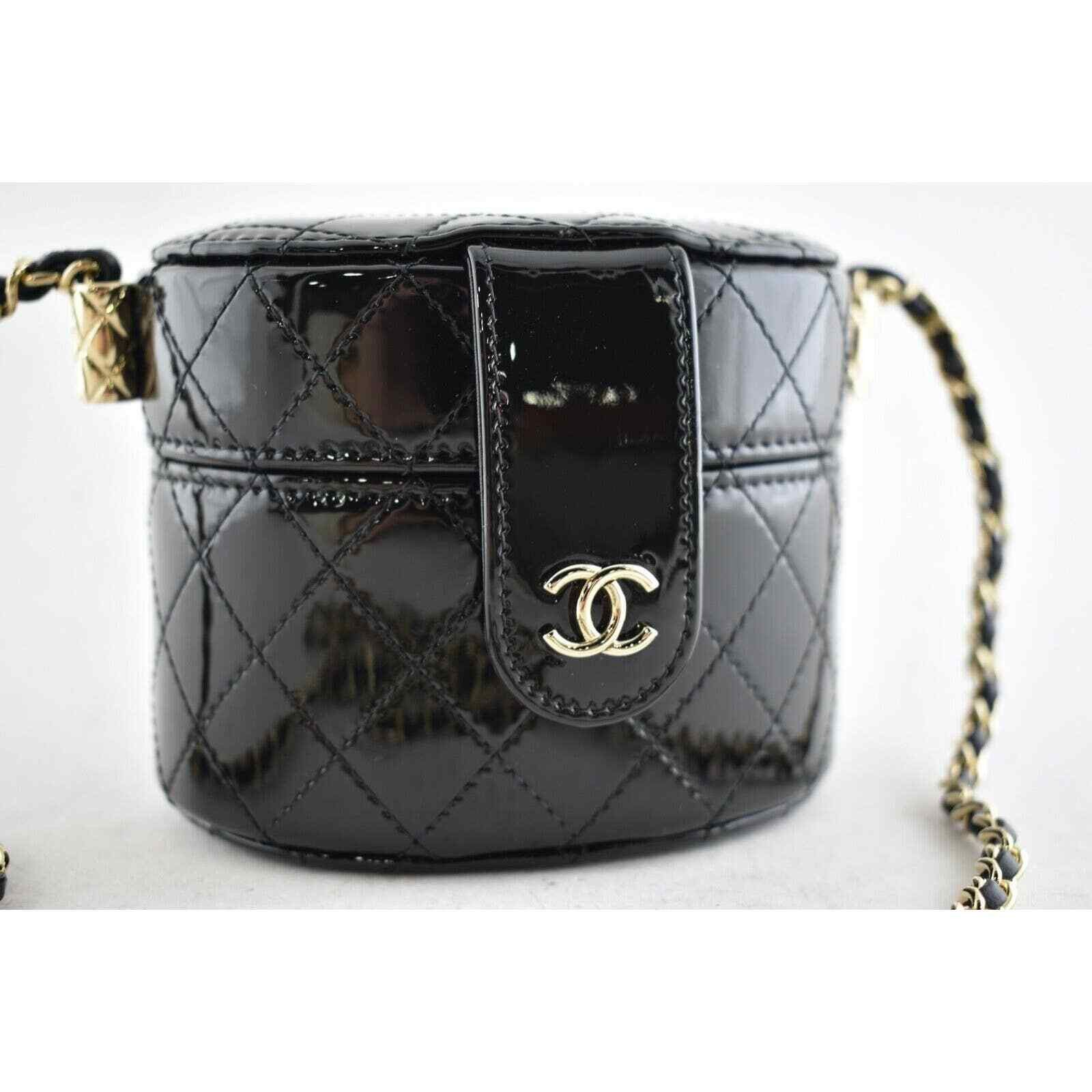Chanel Chanel Mini Black Patent Vanity Quilted Crossbody Bag Size ONE SIZE - 8 Thumbnail