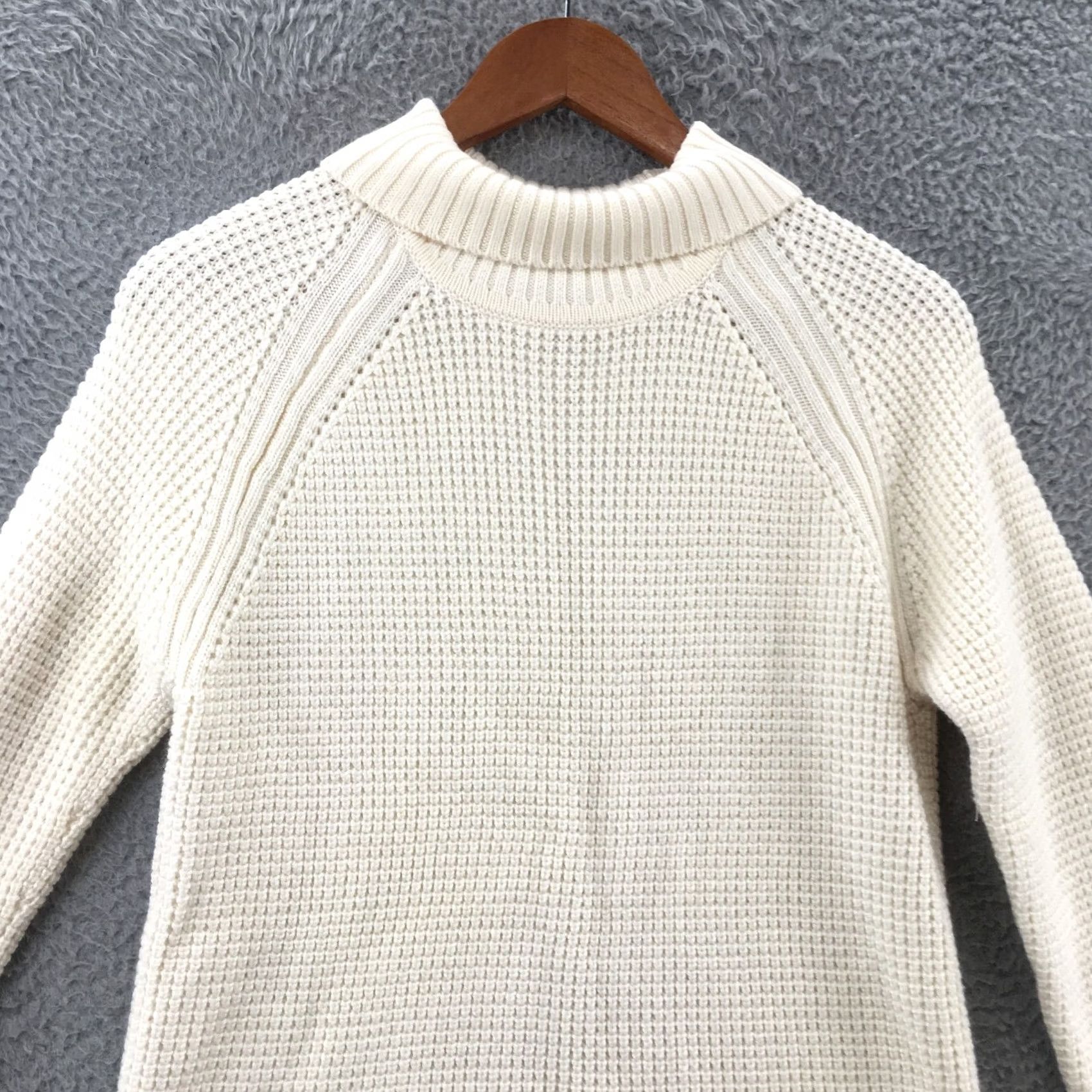 Banana Republic Banana Republic Sweater Womens M White Knitted Long Sleeve Turtleneck Pullover Size M / US 6-8 / IT 42-44 - 2 Thumbnail