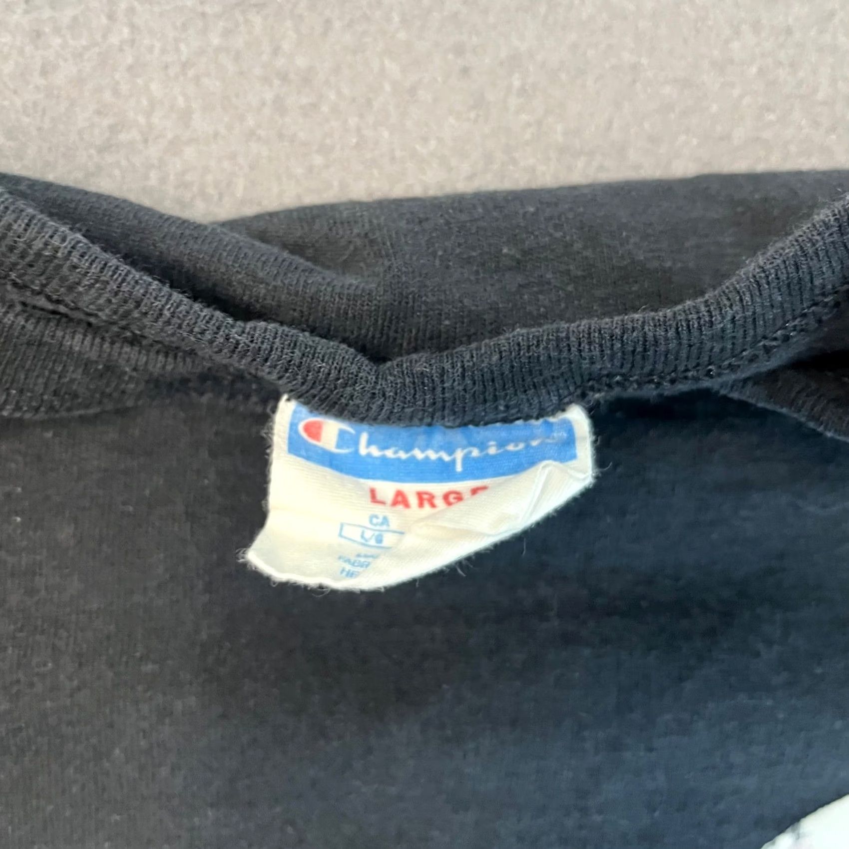Champion Champion Mens Long Sleeve T-Shirt Black Big C Logo Graphic Crew Neck Embroidered Patch Sports Vintage Distressed All Seasons L Size US L / EU 52-54 / 3 - 3 Thumbnail