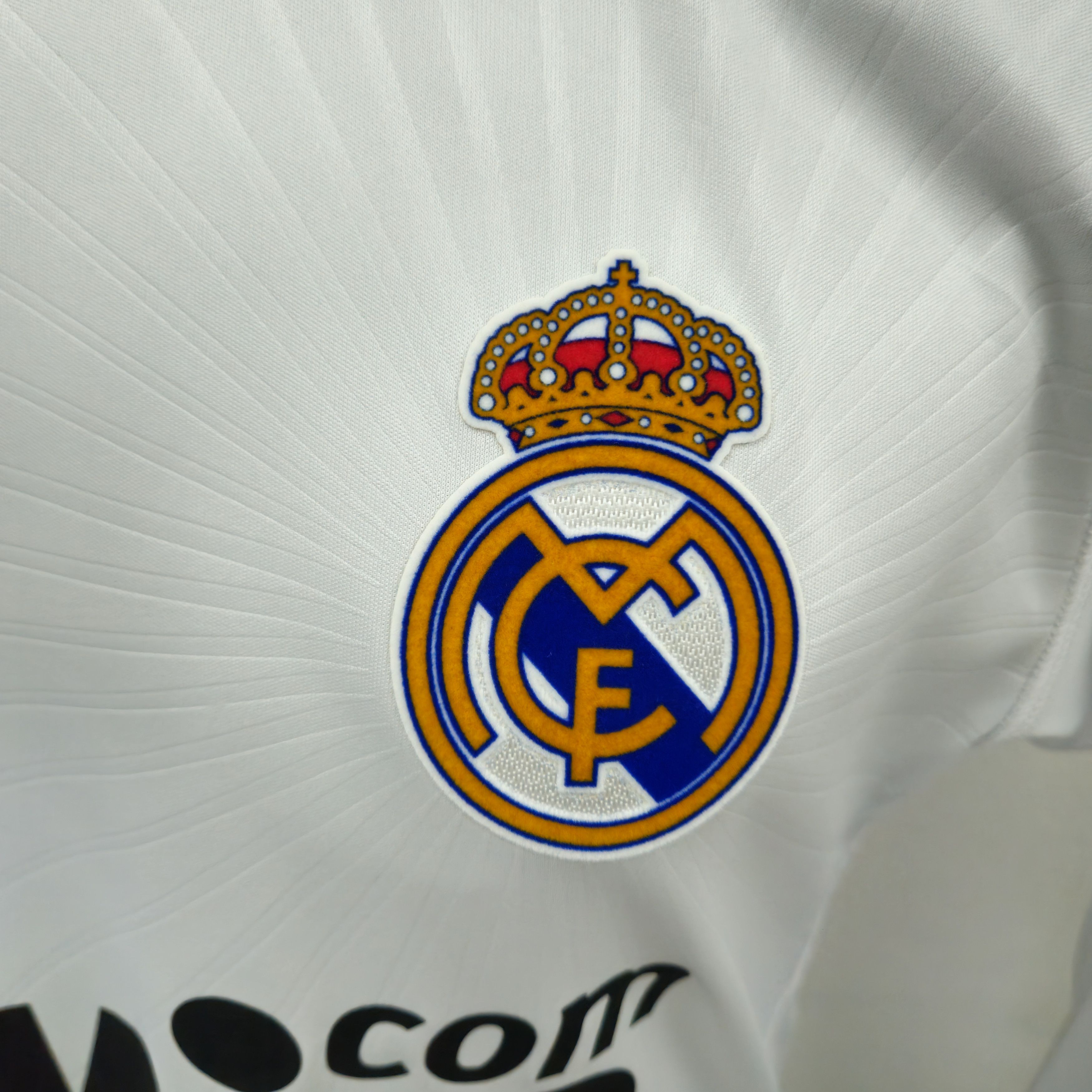 Other Real Madrid Home 2010/11 Ronaldo UCL Long Sleeve Formotion Size US M / EU 48-50 / 2 - 3 Thumbnail
