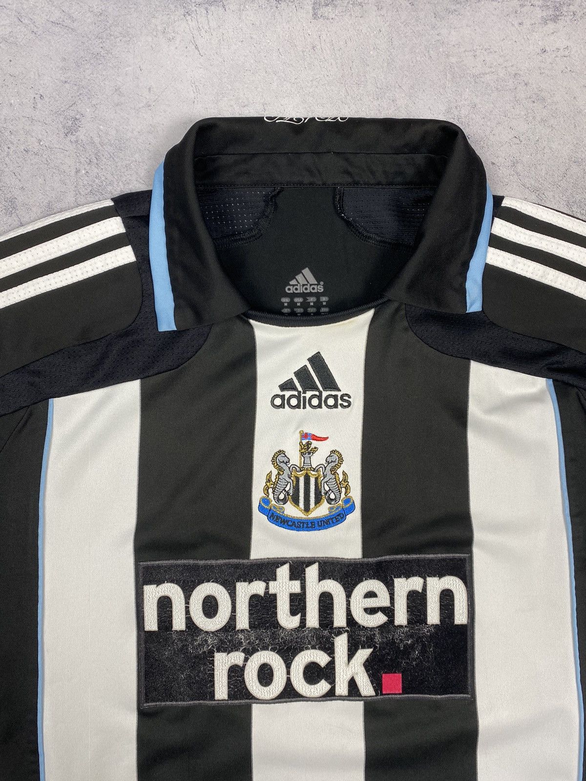 Adidas Adidas NEWCASTLE UNITED 2007 2008 2009 HOME SOCCER JERSEY Size US M / EU 48-50 / 2 - 5 Thumbnail