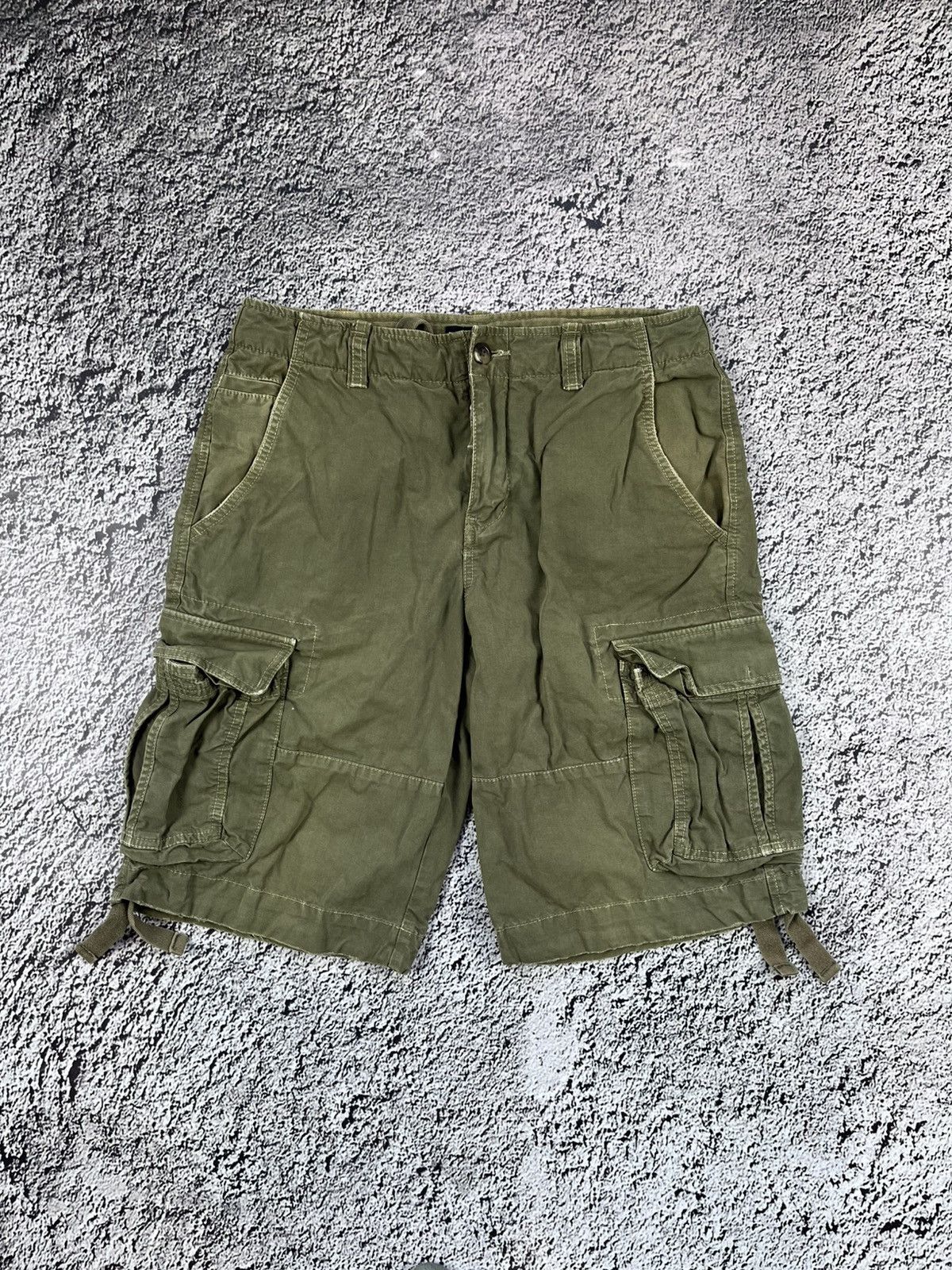 Tommy Hilfiger Vintage Tommy Hilfiger Cargo Shorts size 30 Size US 30 / EU 46 - 1 Thumbnail