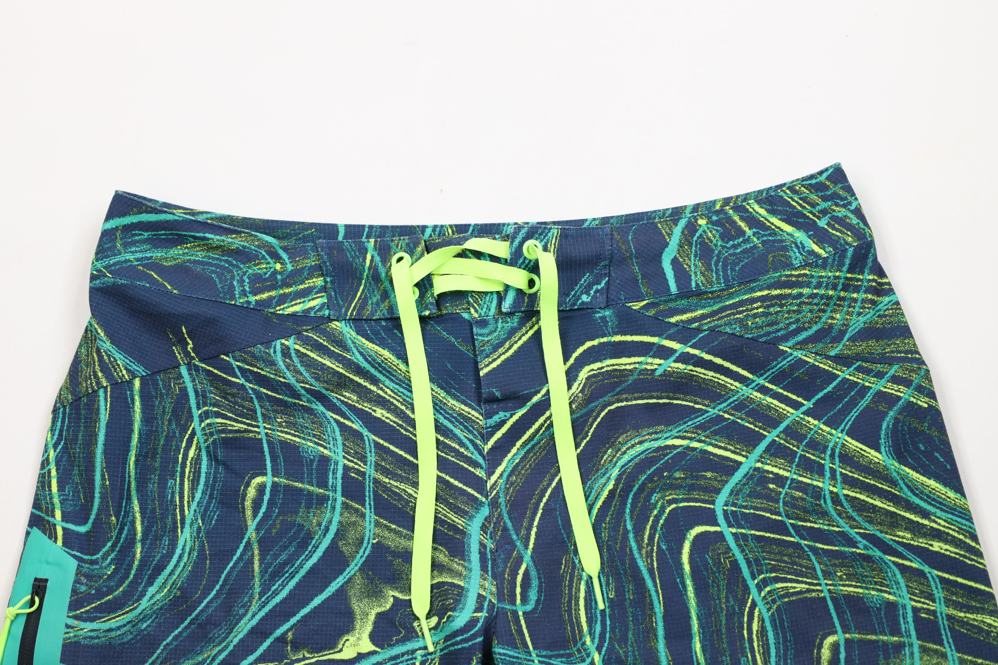Under Armour Under Armour Fit Abstract Swimming Board Shorts Trunks Size US 34 / EU 50 - 2 Thumbnail