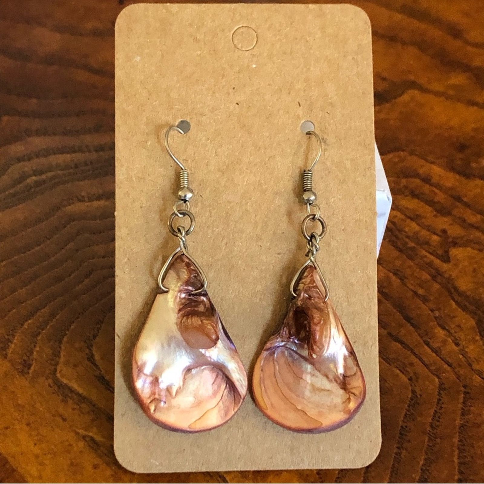 Handmade Hand crafted raindrop shape abalone shell earrings Size ONE SIZE - 1 Thumbnail