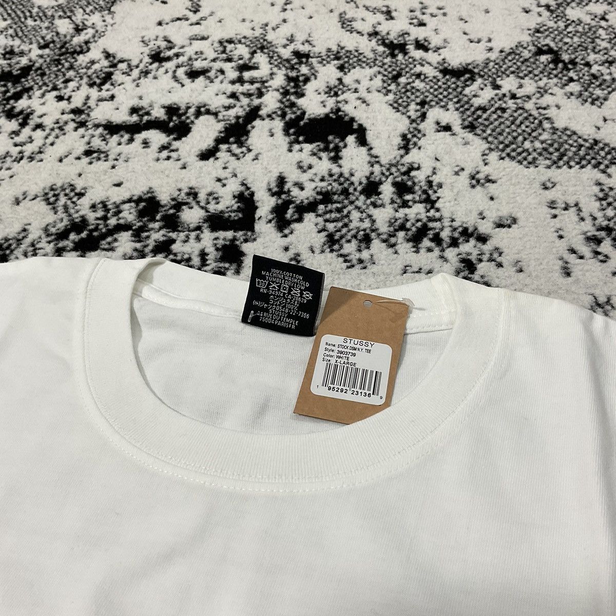 Stussy STUSSY DOVE STREET MARKET NEW YORK TEE IN WHITE- XL Size US XL / EU 56 / 4 - 6 Thumbnail