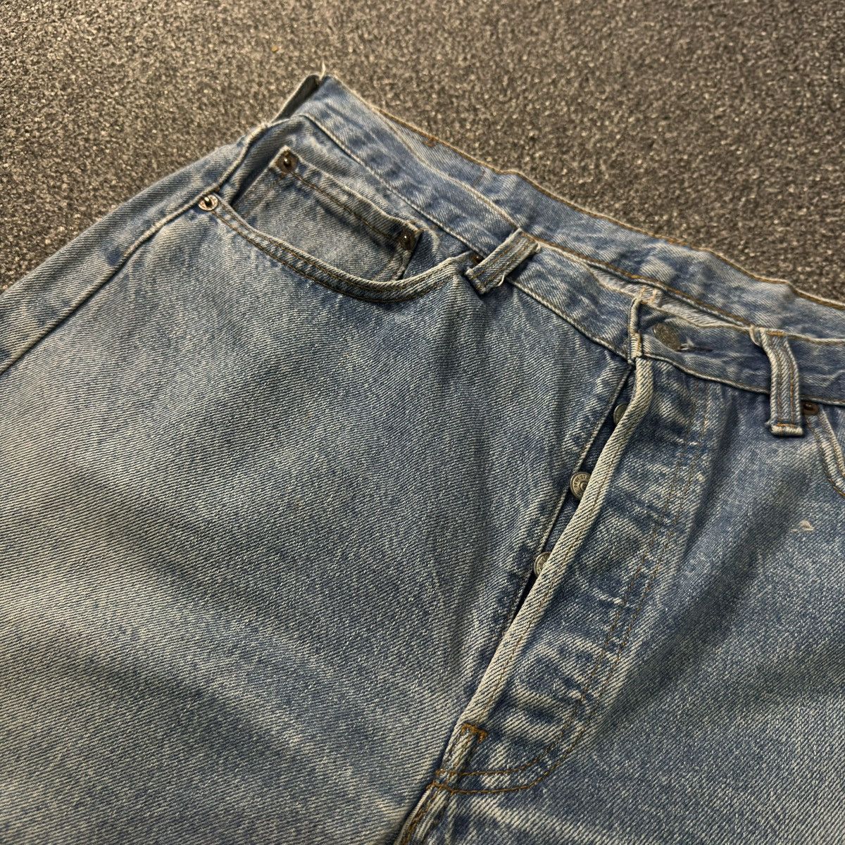 Levi's Vintage Clothing Vintage Levis 501 Aging Washed Faded Denim Made In USA W36 Size US 36 / EU 52 - 14 Thumbnail