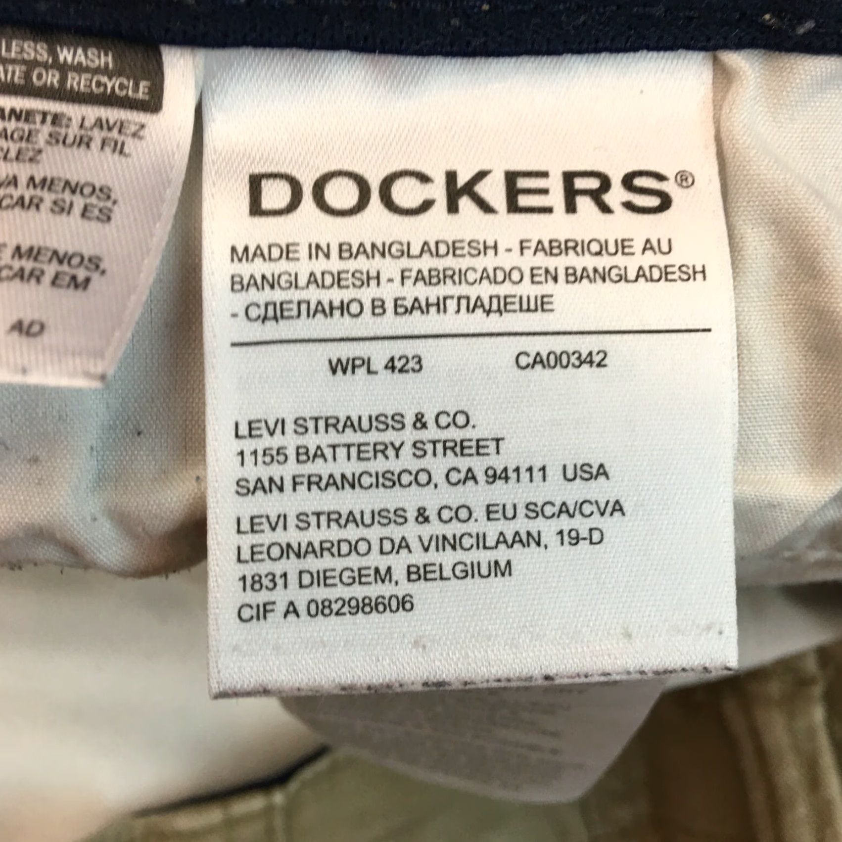 Dockers Dockers Est. 1986 Mens Flat Front Regular Fit Mid Rise Chino Shorts TAN 38 Beige Shorts Mens 38 Chino Shorts Dockers Size US 38 / EU 54 - 5 Thumbnail