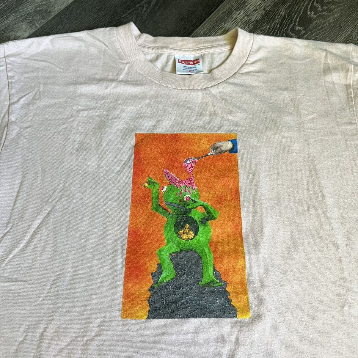 Supreme Supreme Mike Hill Brains Tee Peach SS17 Size US M / EU 48-50 / 2 - 4 Thumbnail