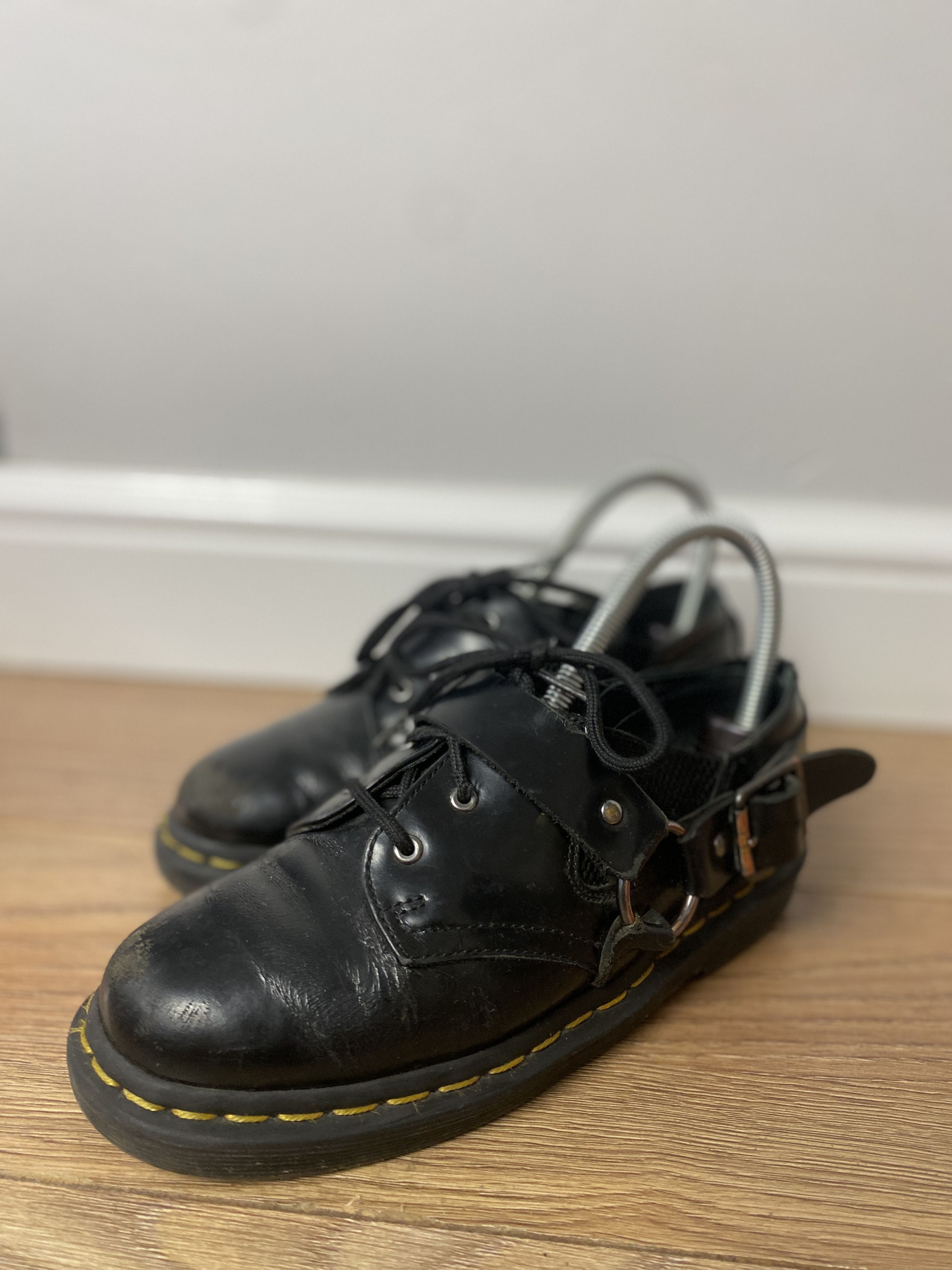 Fulmar dr martens shops