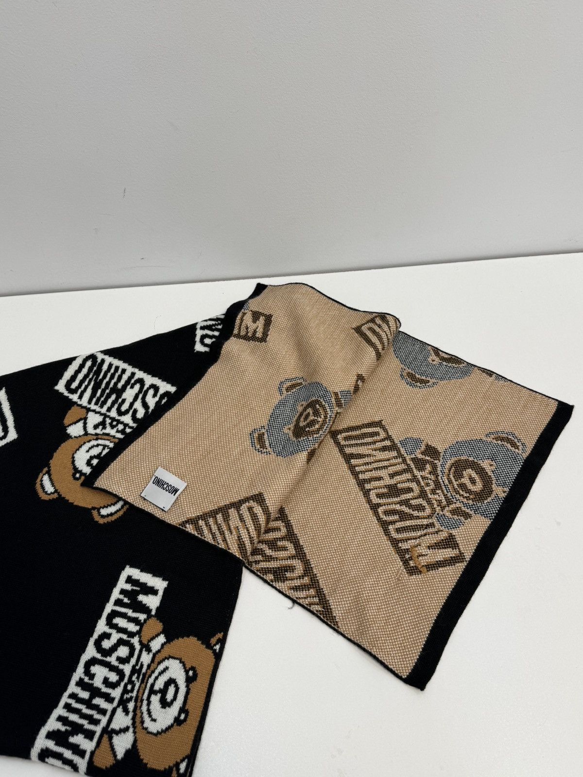 Moschino Moschino Scarf Vintage Y2K Style Logo Size ONE SIZE - 5 Thumbnail