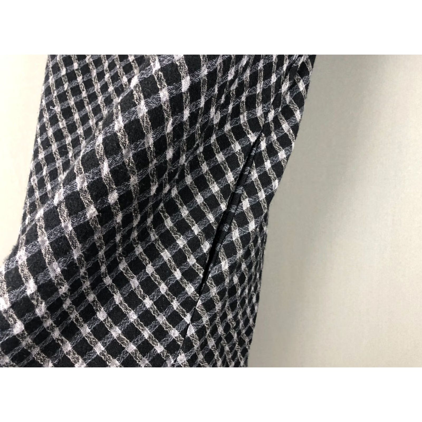Vintage Toast Wool Blend Pencil Dress Women Size 10 Black Check V-Neck Short Sleeve Dolman Sleeve Knee Length Casual Dress Size L / US 10 / IT 46 - 6 Thumbnail