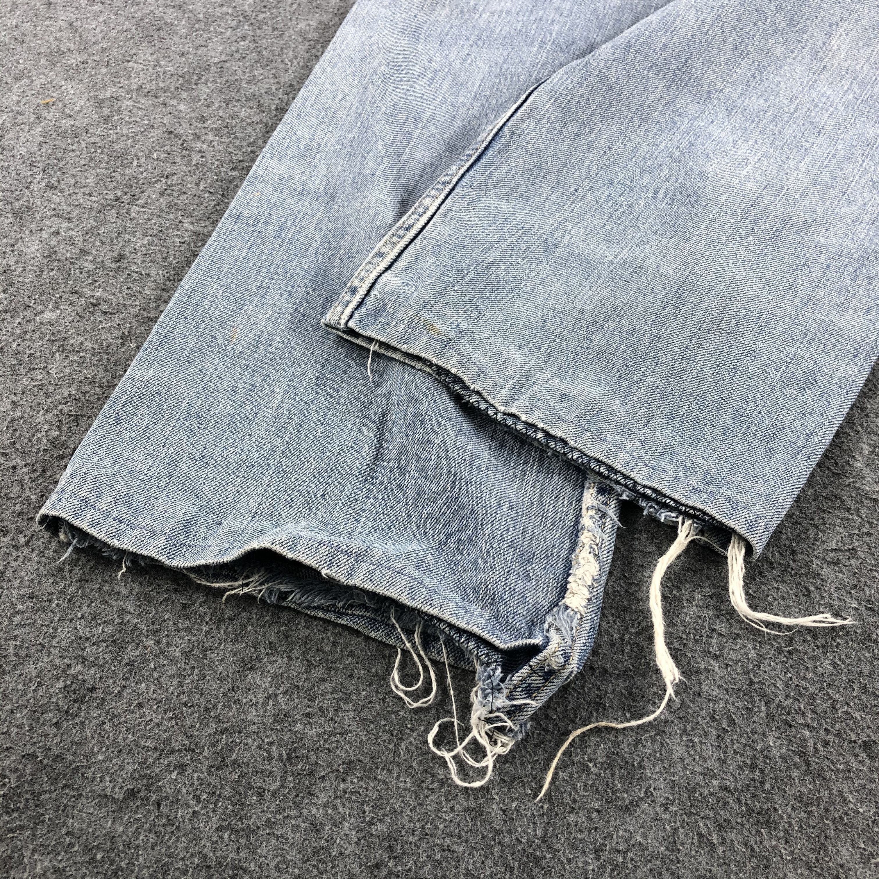 Levi's Distressed Vintage Levis 505 Jeans Stone Washed Denim KJ464 Size US 36 / EU 52 - 6 Thumbnail