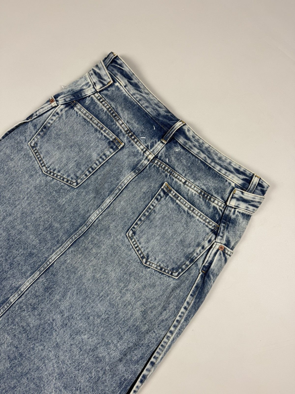 Maison Margiela BNWT! Maison Margiela Ladies Denim Pencil Wrap Midi Skirt Size 28" / US 6 / IT 42 - 21 Thumbnail