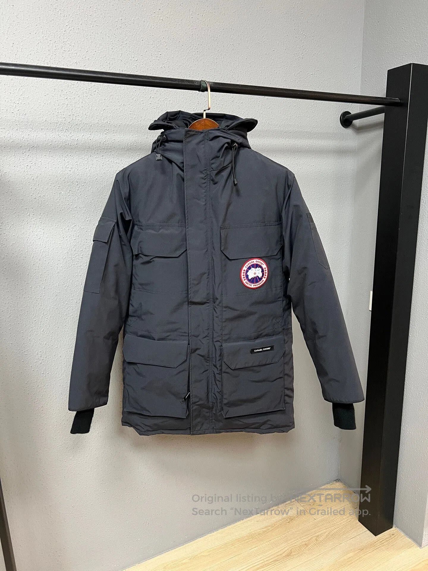canada goose expedition down jacket xs.