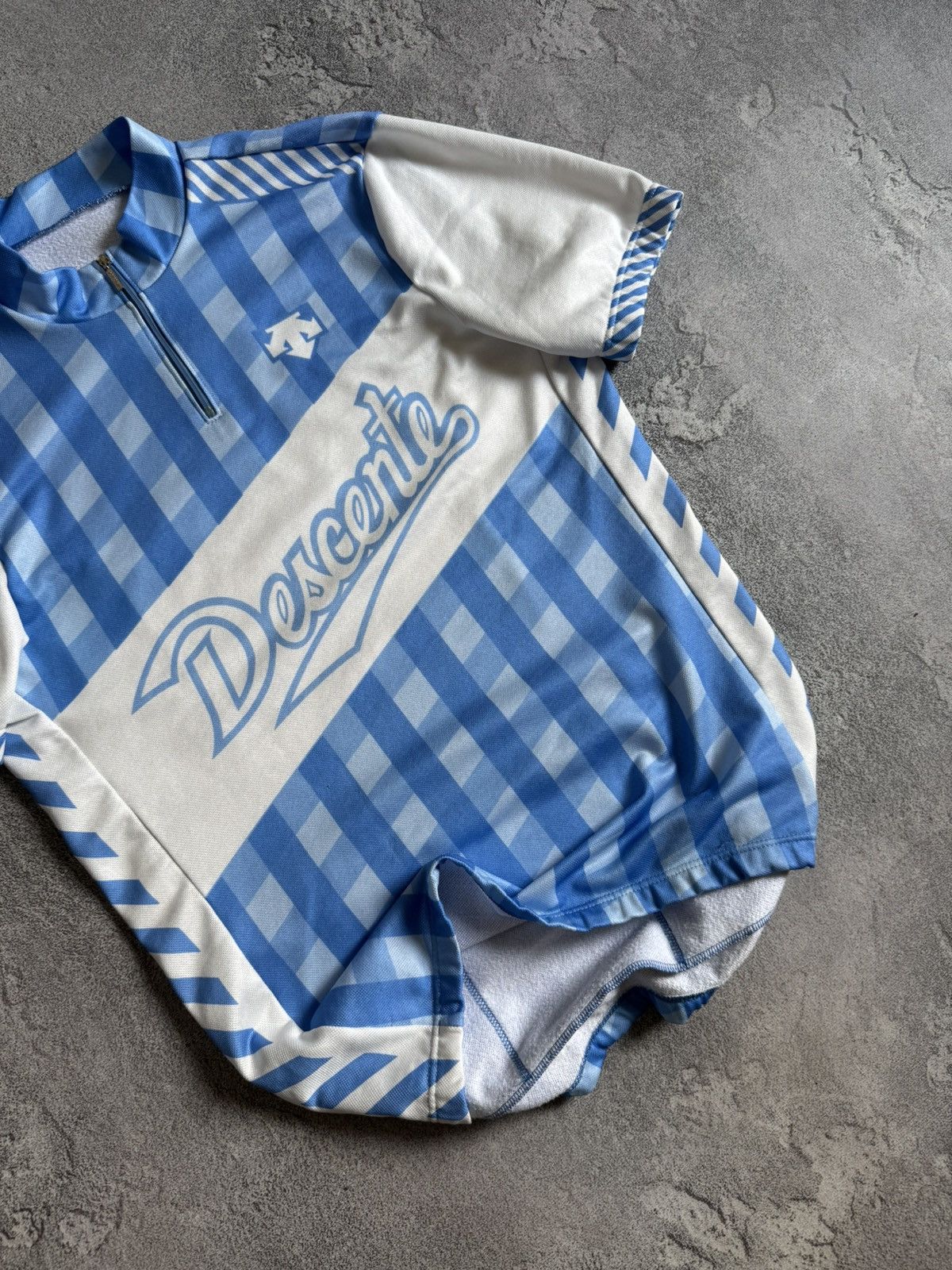 Vintage Descente L all printed vintage cycling jersey tee T-shirt Size US L / EU 52-54 / 3 - 3 Thumbnail
