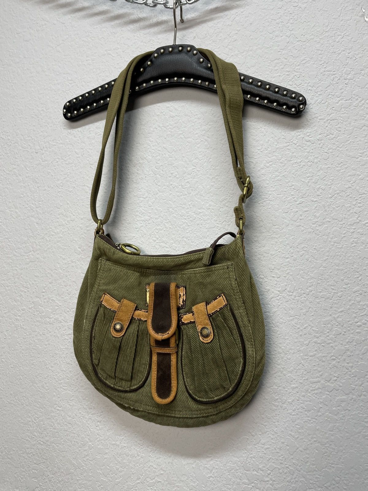 Vintage Vintage Y2K Calvin Klein Velvet Shoulder Bag Size ONE SIZE - 7 Thumbnail