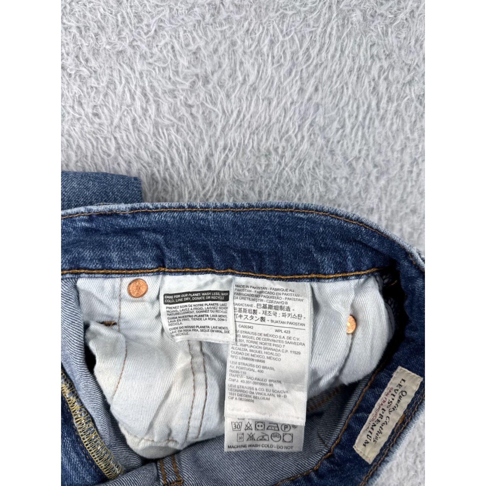 Levi's Levi's Jeans 512 Men Jeans Regular 33x32 Blue Denim Distressed Cotton 5-Pocket Skinny Vintage: No Adult Mens Size US 33 - 7 Thumbnail