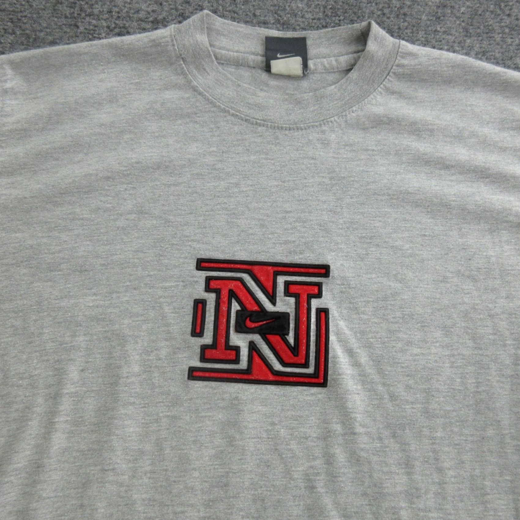 Nike VINTAGE Nike Nebraska Cornhuskers Shirt Mens L Gray N Logo T-Shirt Size US L / EU 52-54 / 3 - 2 Thumbnail
