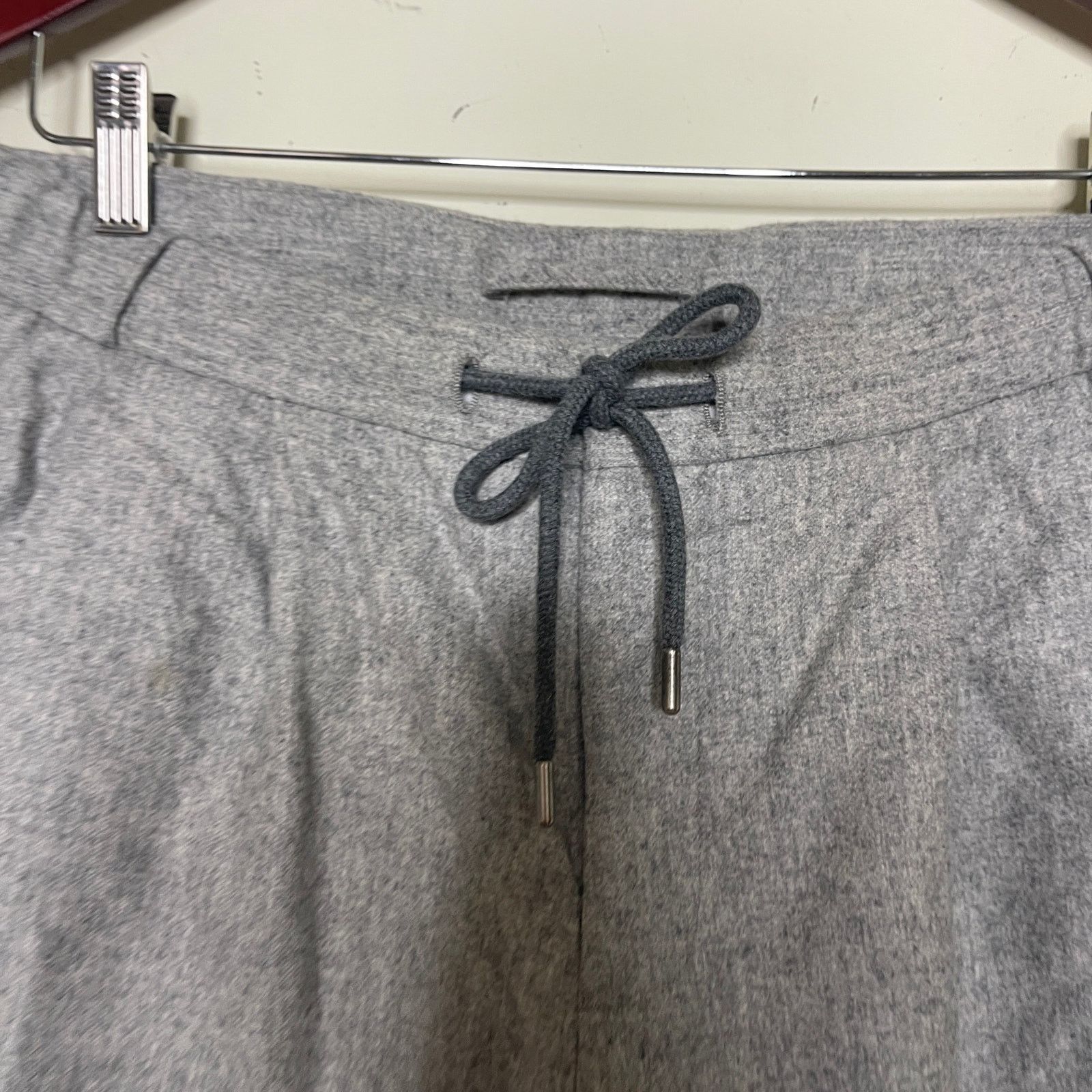 Suitsupply Suitsupply grey wool cropped tapered pants sz 30x27 Size US 30 / EU 46 - 8 Thumbnail