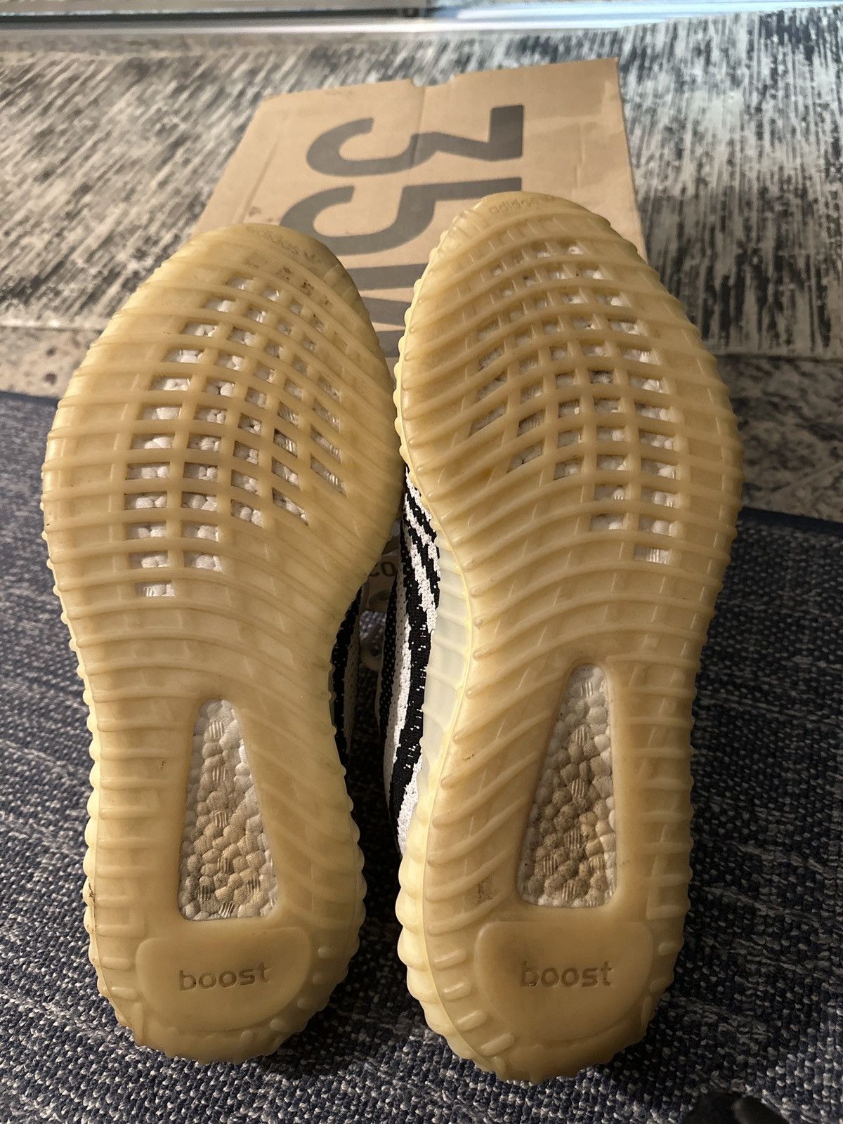 Adidas Yeezy Boost 350 V2 Size US 12 / EU 45 - 3 Thumbnail
