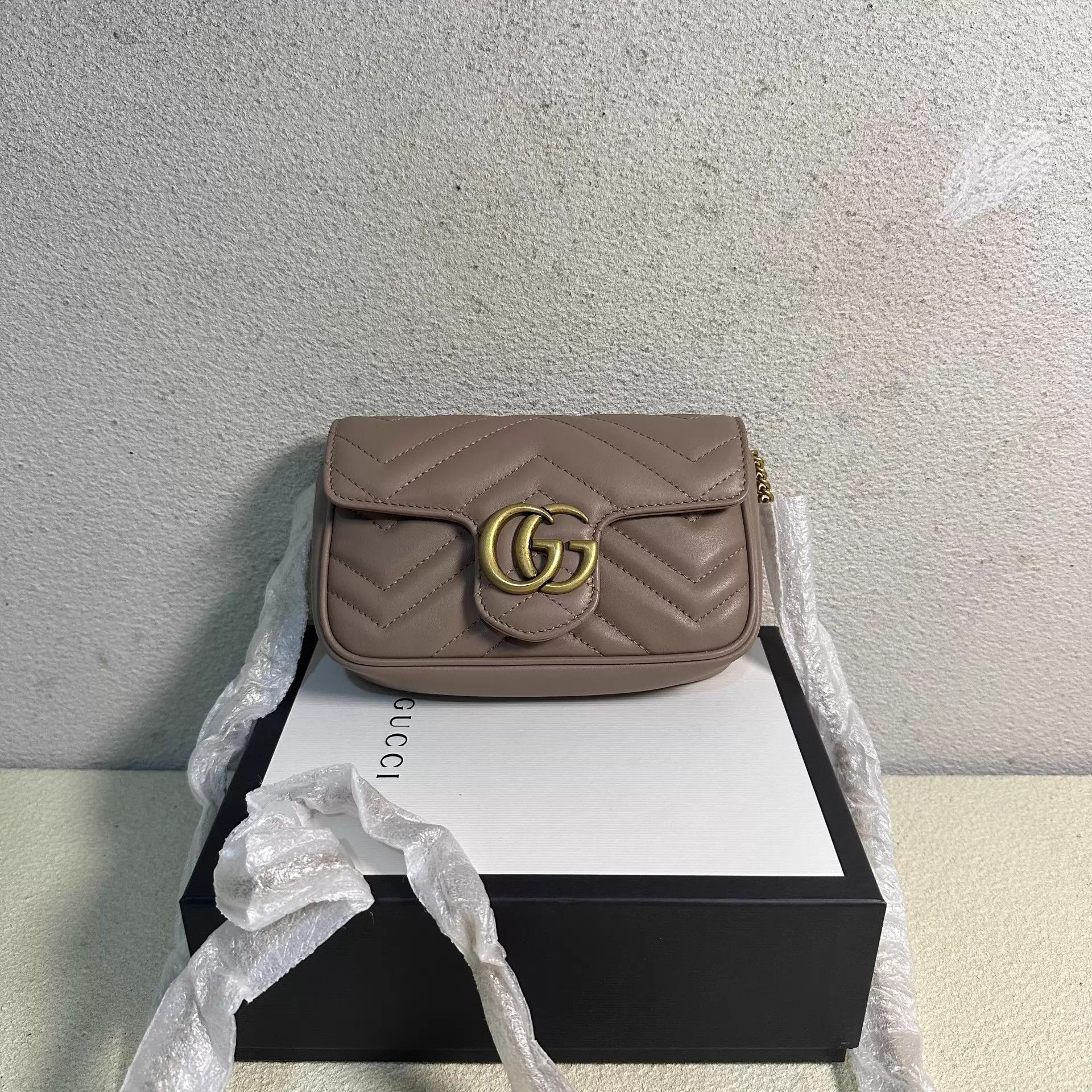 Gucci GUCCI GG Marmont mini Beige leather chain bag Size ONE SIZE - 1 Thumbnail
