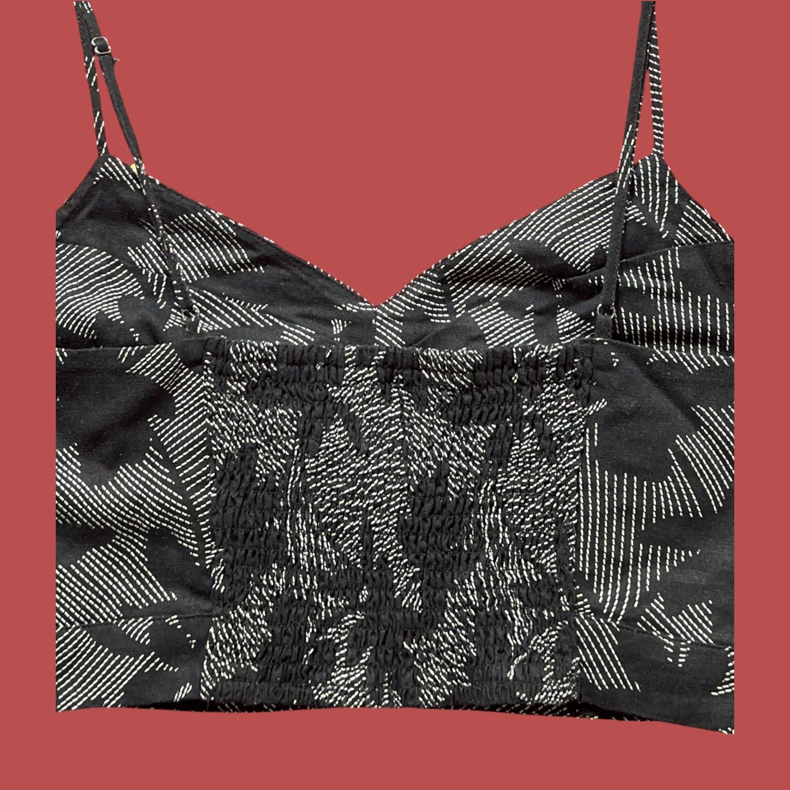 Other Universal Thread - Women's Strappy Crop Top - Black - Extra Size XL / US 12-14 / IT 48-50 - 12 Thumbnail