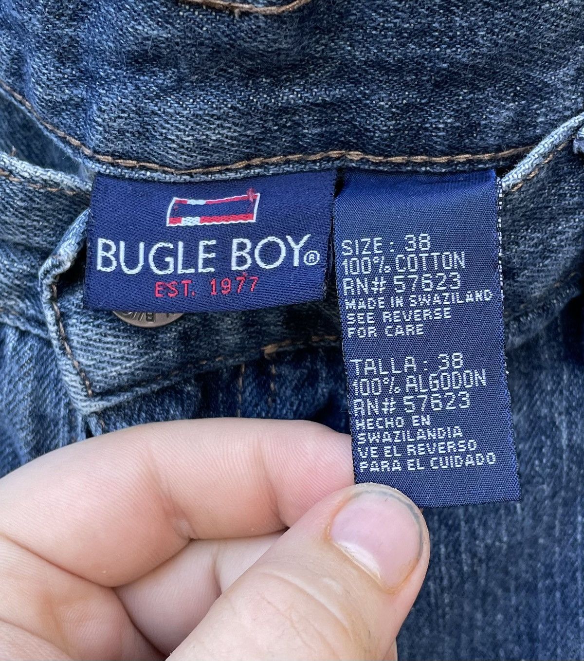 Bugle Boy Vintage Y2k Bugle Boy Denim Cargo Shorts Size 38 Size US 38 / EU 54 - 2 Thumbnail