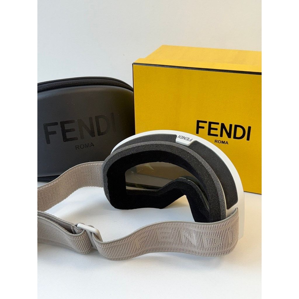 Fendi NEW Fendi FE40152U 20C Grey Ski Snowboard Goggles $730 Size ONE SIZE - 5 Thumbnail