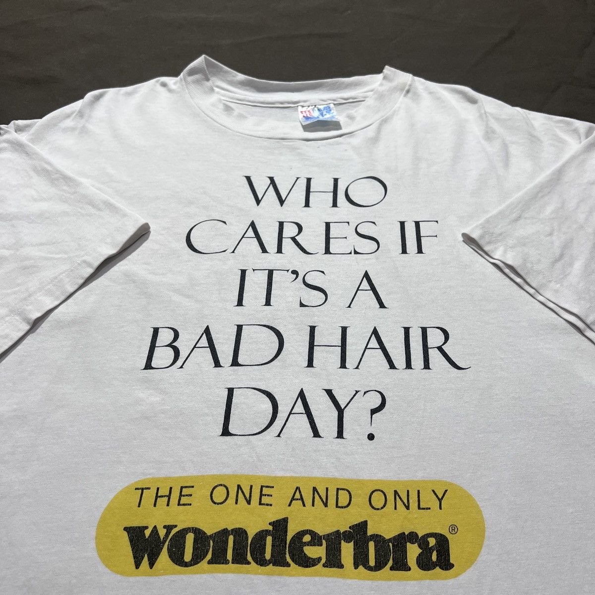 Vintage Vintage 90s Wonderbra Push Up Bra Graphic Promo Tee XL Size US XL / EU 56 / 4 - 1 Thumbnail