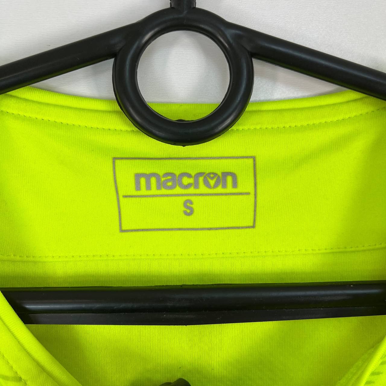 Macron Grimsby Town Goalkeeper Shirt Football Jersey Macron Sz S Size US S / EU 44-46 / 1 - 3 Thumbnail