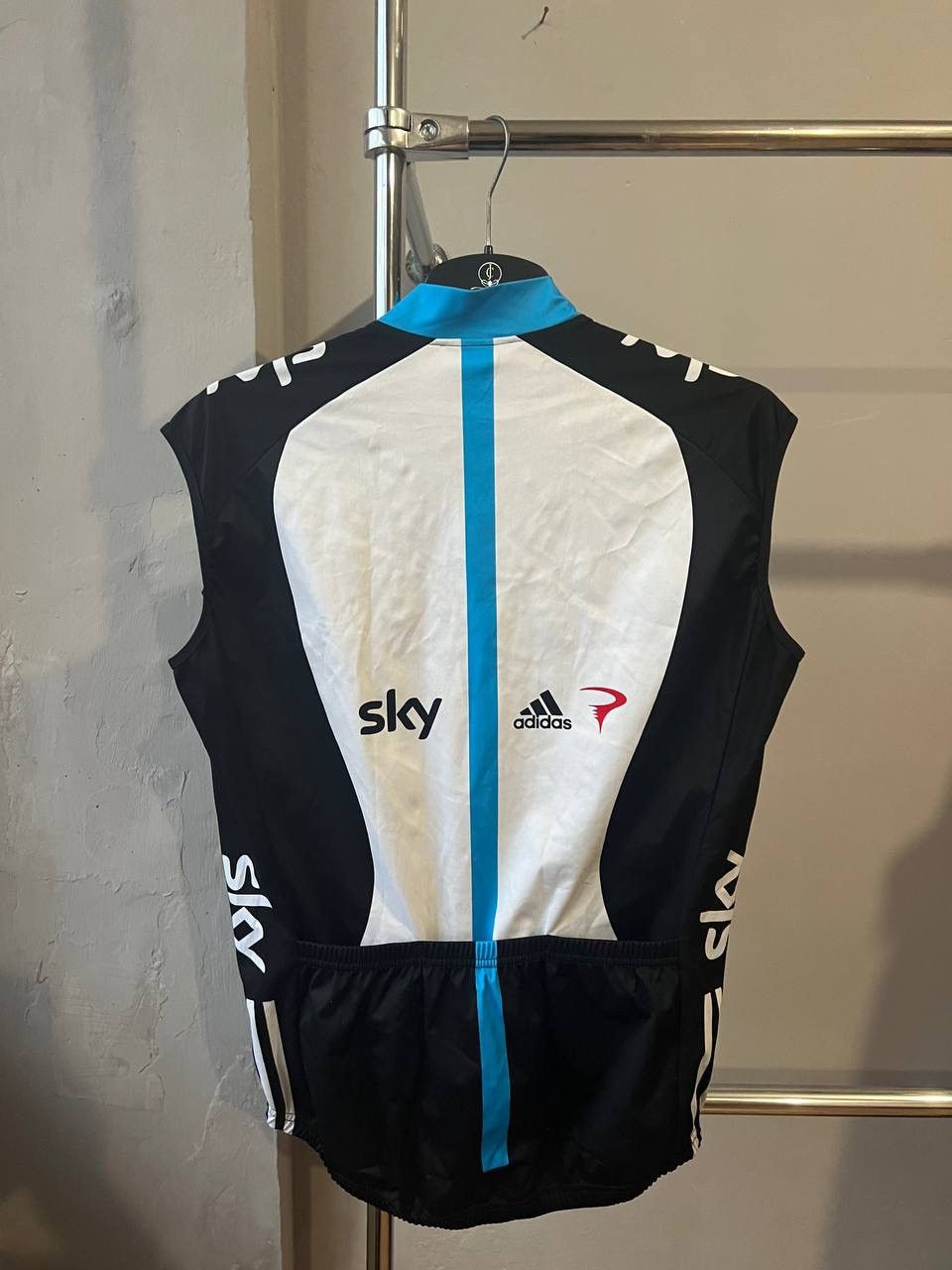 Adidas 2010 ADIDAS PINARELLO SKY CYCLING SLEEVELESS UCI PRO JERSEY Size US XL / EU 56 / 4 - 12 Thumbnail