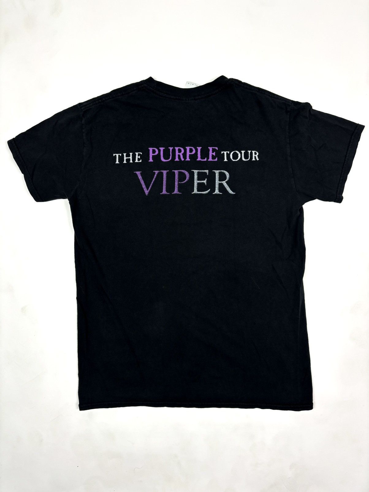 Vintage 2000s Whitesnake “Viper the Purple Tour” Band Tee Size US M / EU 48-50 / 2 - 4 Thumbnail
