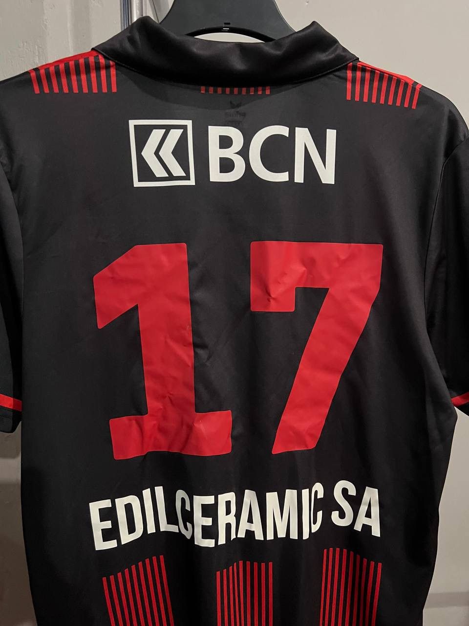 Erima 2016/17 NEUCHATEL XAMAX #17 HOME SOCCER JERSEY FOOTBALLSHIRT Size US L / EU 52-54 / 3 - 11 Thumbnail