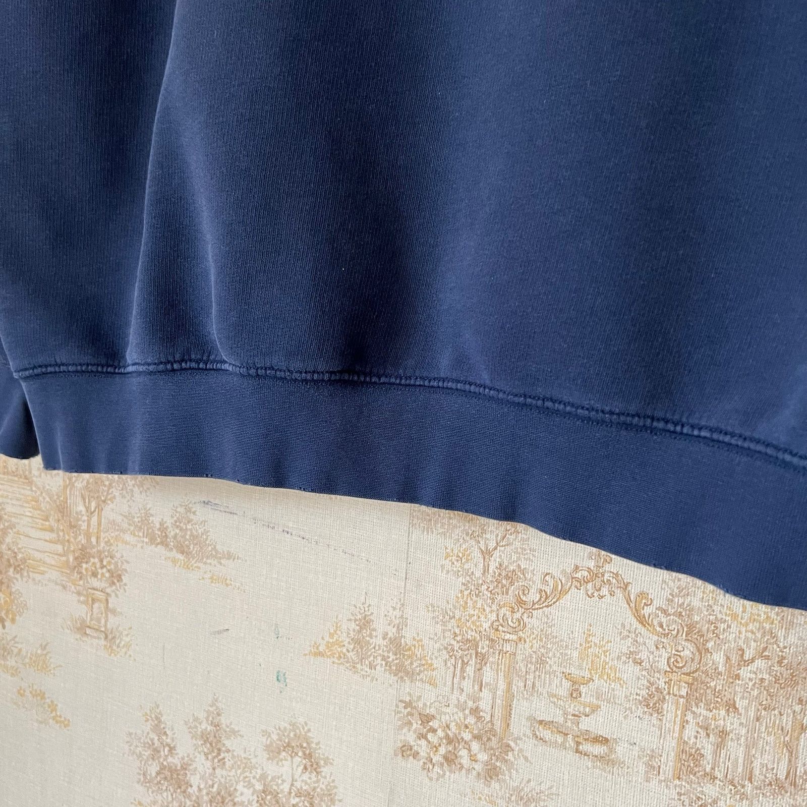 Nike 00s Y2K Nike Mini Swoosh Sweatshirt | Thrashed Navy | L Size US L / EU 52-54 / 3 - 8 Thumbnail