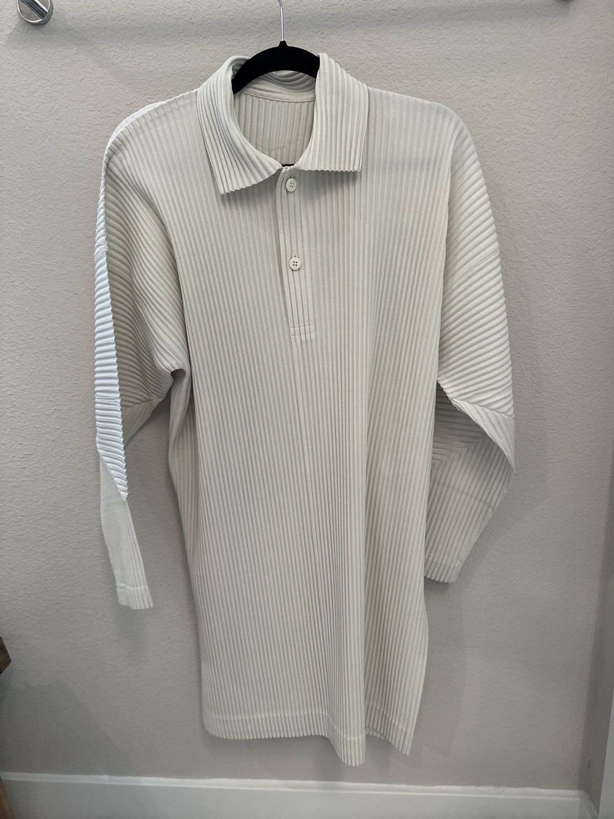 Homme Plisse Issey Miyake Ivory Monthly Color March Coat Size US L / EU 52-54 / 3 - 12 Thumbnail