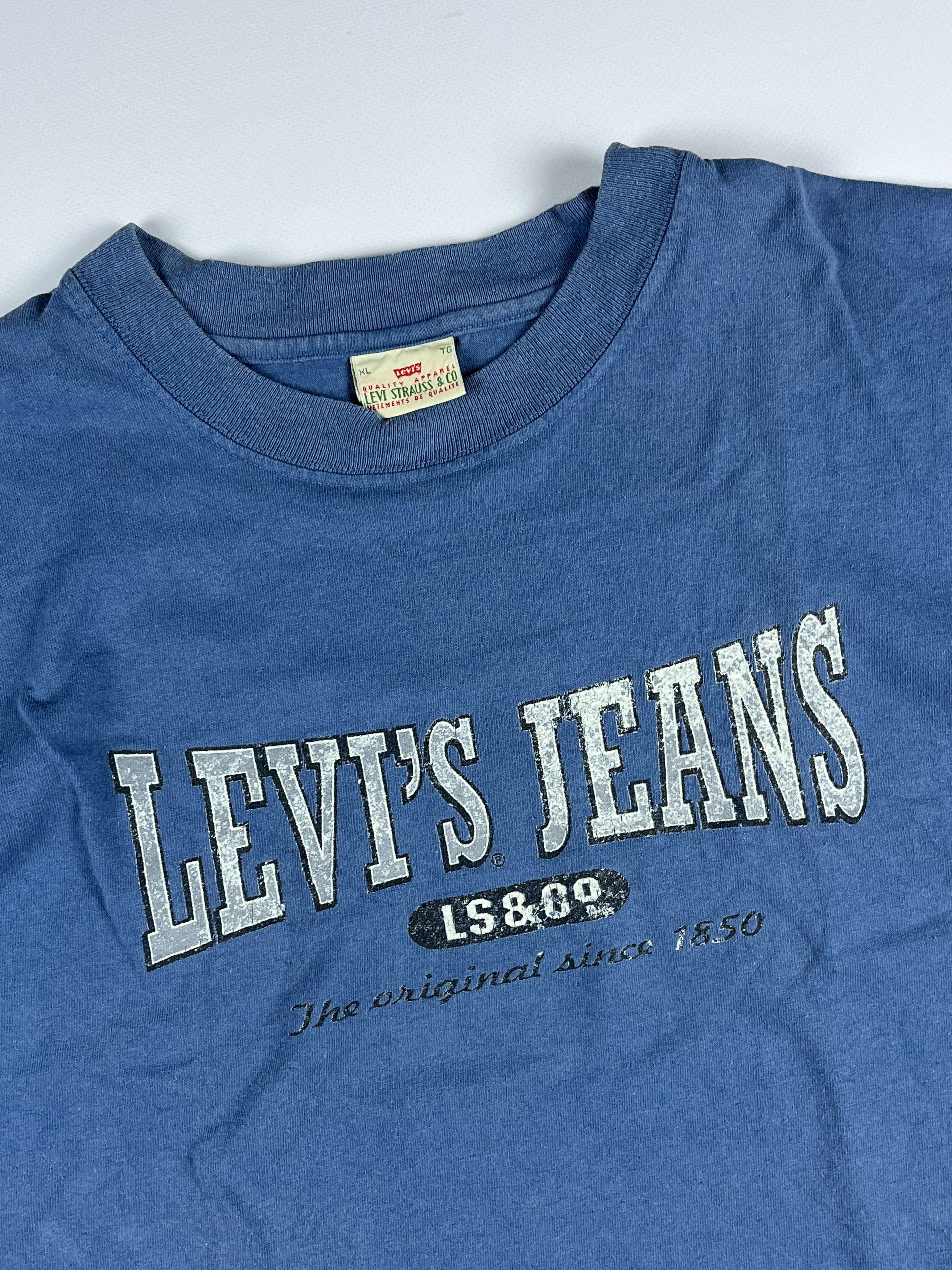 Levi's × Vintage 80s Levis Center Logo T-Shirt Size US XL / EU 56 / 4 - 3 Thumbnail