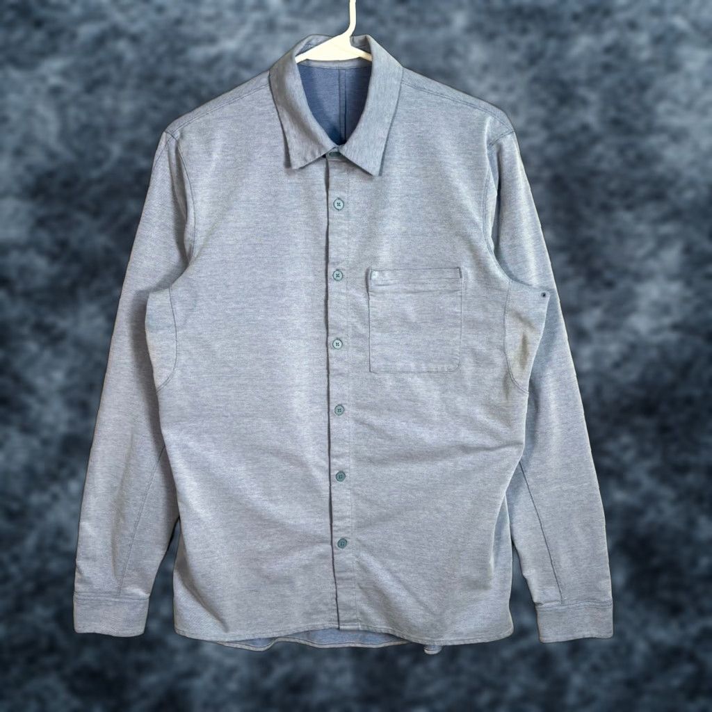 Lululemon Lululemon Mens Size Small Blue Button-Up Pocket Shirt Long Sleeve Stretch Size US S / EU 44-46 / 1 - 1 Thumbnail