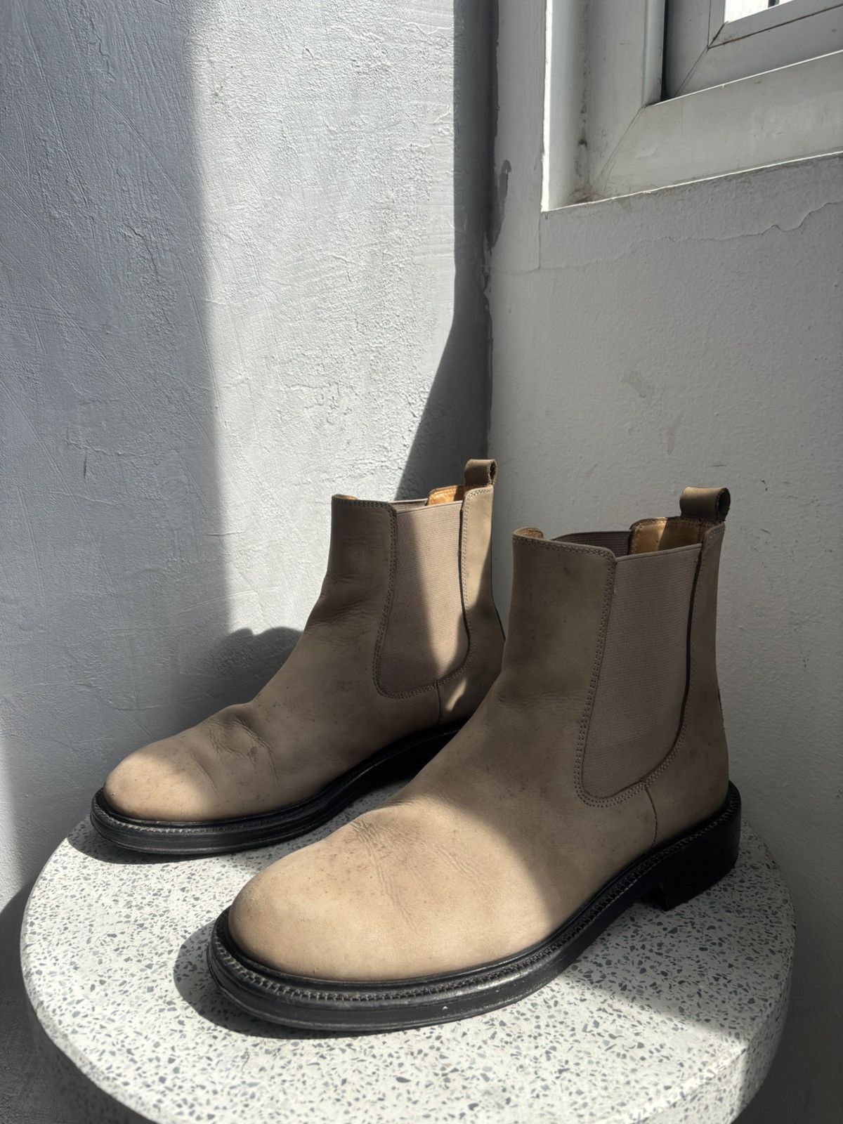 Dior Christian Dior nubuck Chelsea boots Size US 7 / EU 40 - 2 Thumbnail