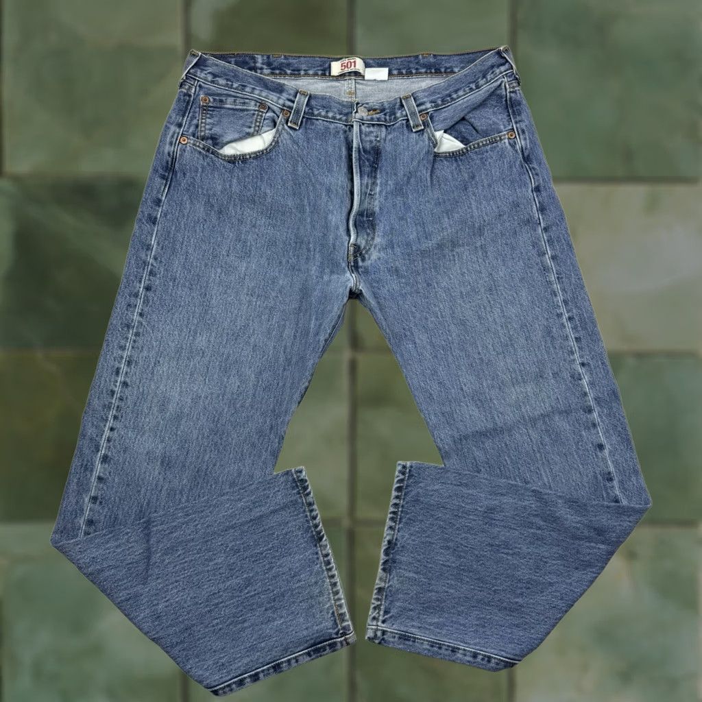 Levi's VINTAGE Levi's 501 Jeans Adult 38x30 Blue Button Fly Straight Leg Classic Denim Pants Mens Size US 38 / EU 54 - 1 Thumbnail