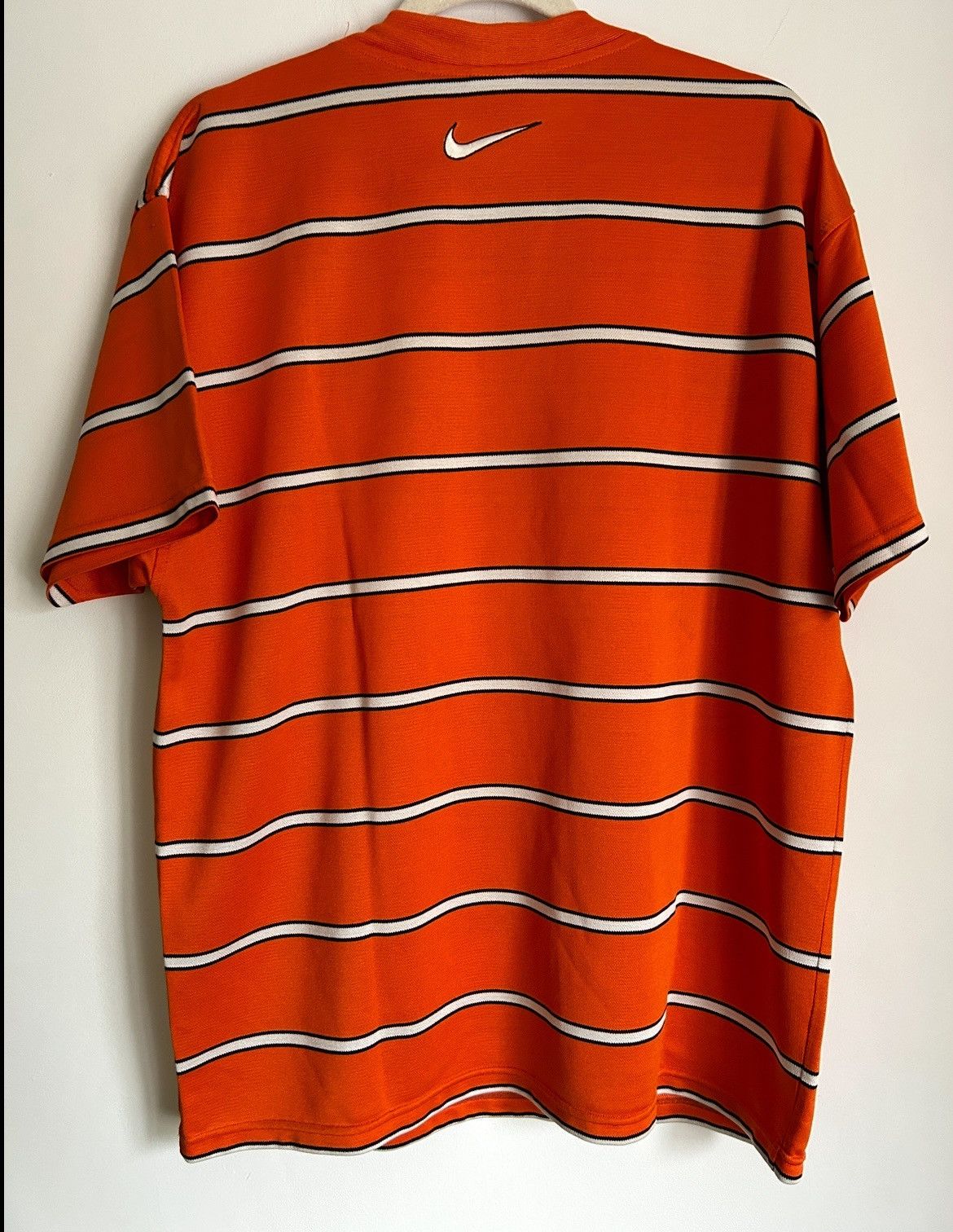 Nike × Vintage Nike center swoosh vintage t shirt 90s Size US L / EU 52-54 / 3 - 2 Thumbnail