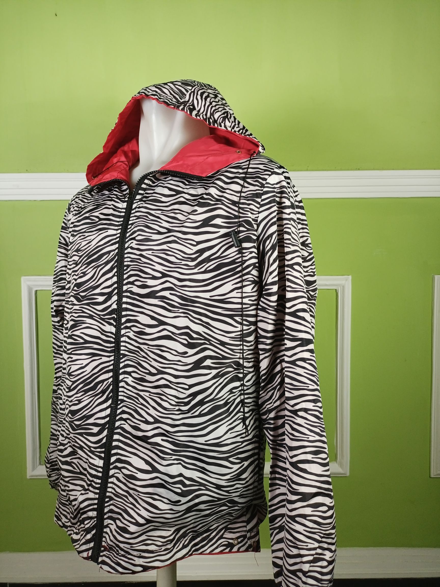 Japanese Brand BIGBANG Reversible Animal Print Wind breaker Zip Hoodie Size US L / EU 52-54 / 3 - 9 Thumbnail