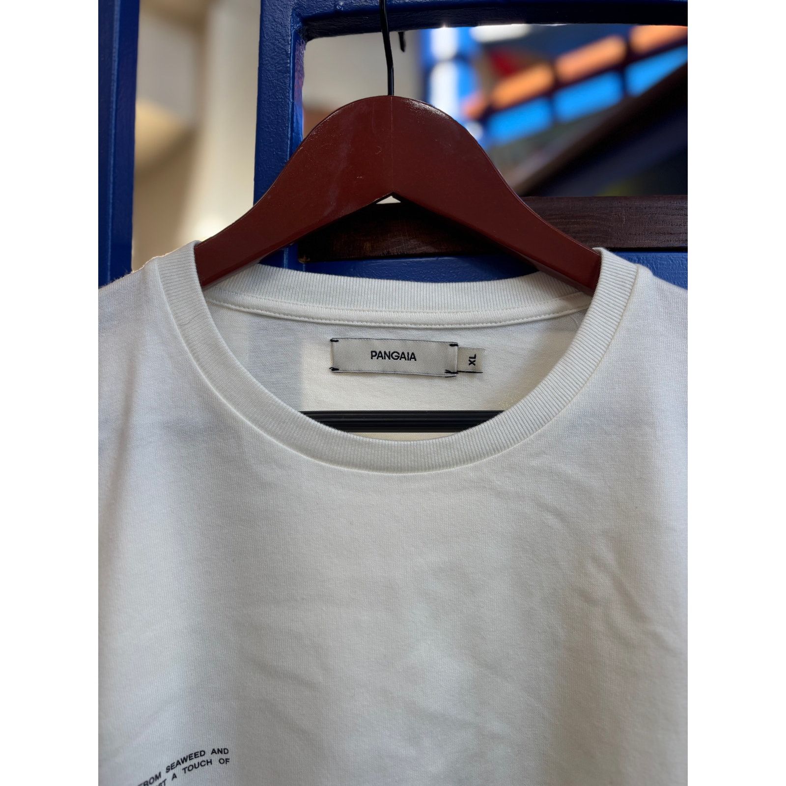 Pangaia "Pangaia Seaweed Fiber Long Sleeve T-Shirt – White Size XL Size US XL / EU 56 / 4 - 3 Thumbnail
