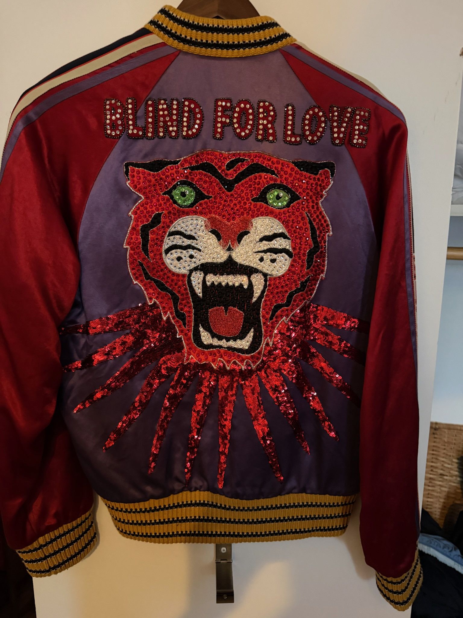 Gucci Gucci Acetate Bomber with sequined tiger Size US M / EU 48-50 / 2 - 1 Thumbnail