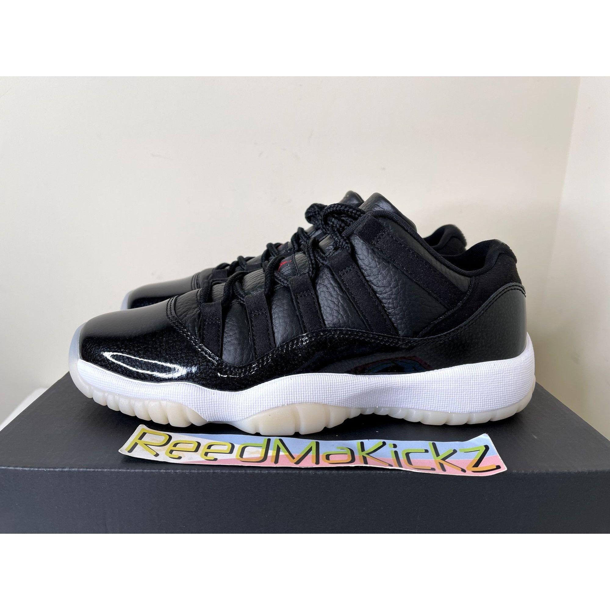 Jordan Brand Jordan 11 Retro Low 72-10 Black Gym Red GS 6Y Size US 6 / EU 39 - 1 Thumbnail