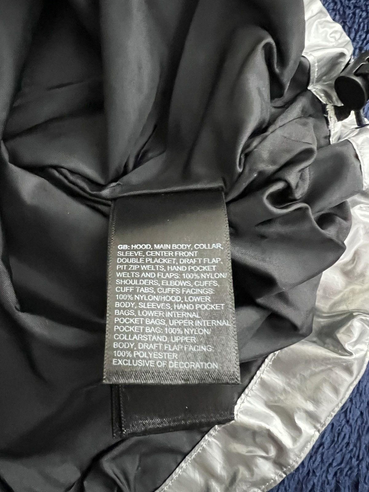 Supreme × The North Face Supreme x TNF Size US M / EU 48-50 / 2 - 6 Thumbnail