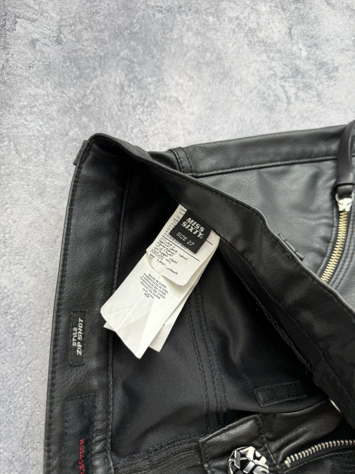 Miss Sixty Miss Sixty Faux Leather Pants Black Zip Shot Vintage Y2K Size 27" / US 4 / IT 40 - 15 Thumbnail