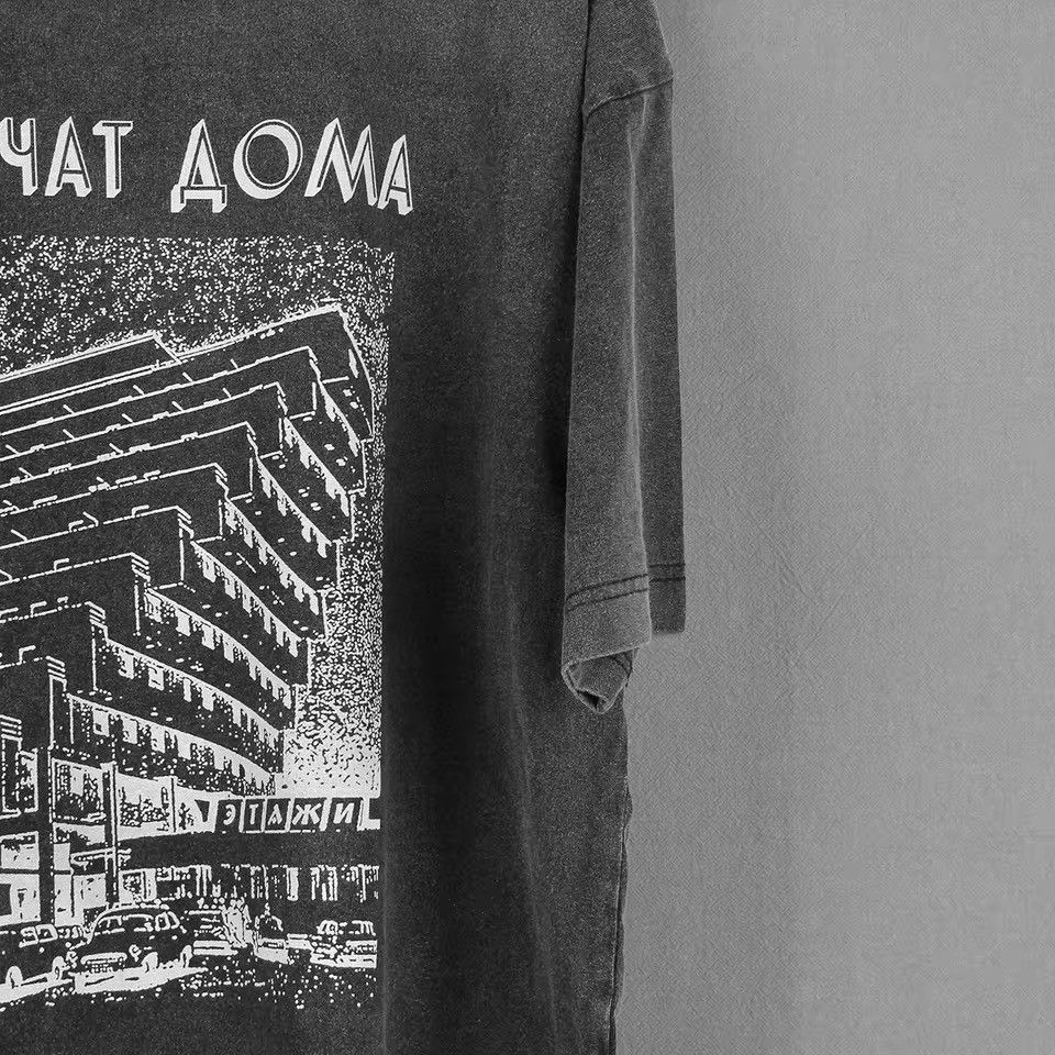 Japanese Brand × Vintage Molchat Doma Graphic Printed Cotton Washed Tshirt Size US XXL / EU 58 / 5 - 2 Thumbnail