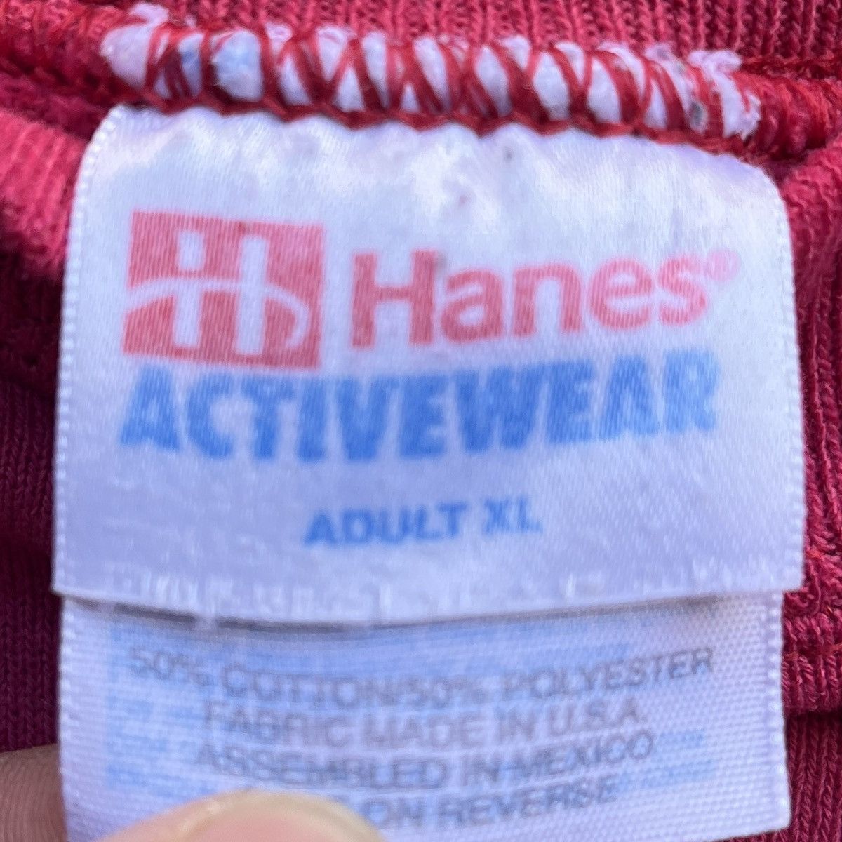 Hanes Vintage 90’s Hanes Ridgefield Connecticut Faded Sweatshirt Size US XL / EU 56 / 4 - 4 Thumbnail