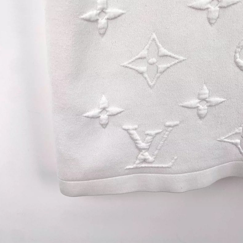 Louis Vuitton Louis Vuitton Embossed Logo White Cotton T -2505 Size XS / US 0-2 / IT 36-38 - 4 Thumbnail